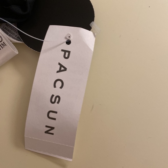 Black bikini set - Picture 7 of 7